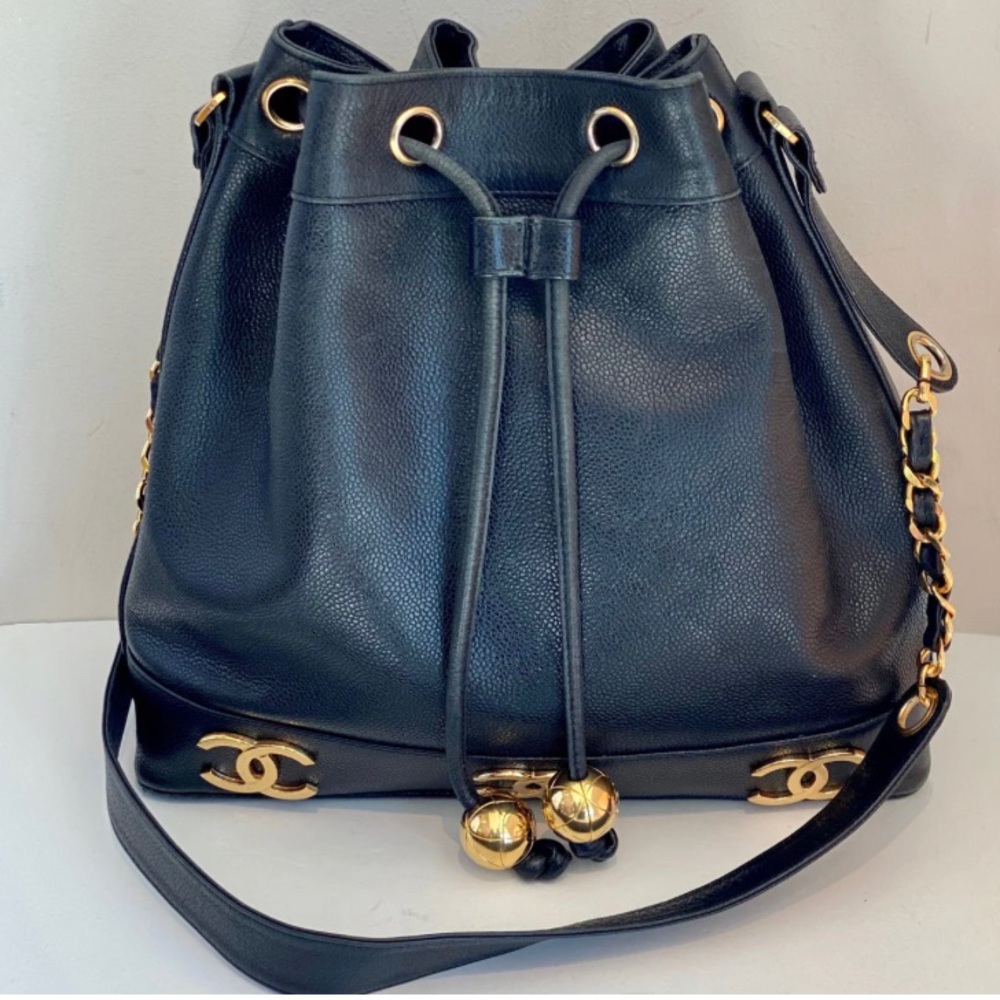 Chanel Triple C Caviar shoulder bag - Picture 3 of 3